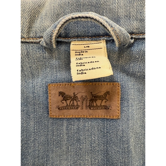 Levi's Light Blue Button Front Pocket Denim Trucker Jacket Large - Picture 6 of 12